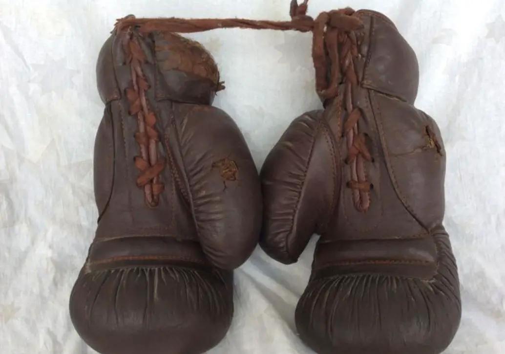 Early 1900's boxing Gloves