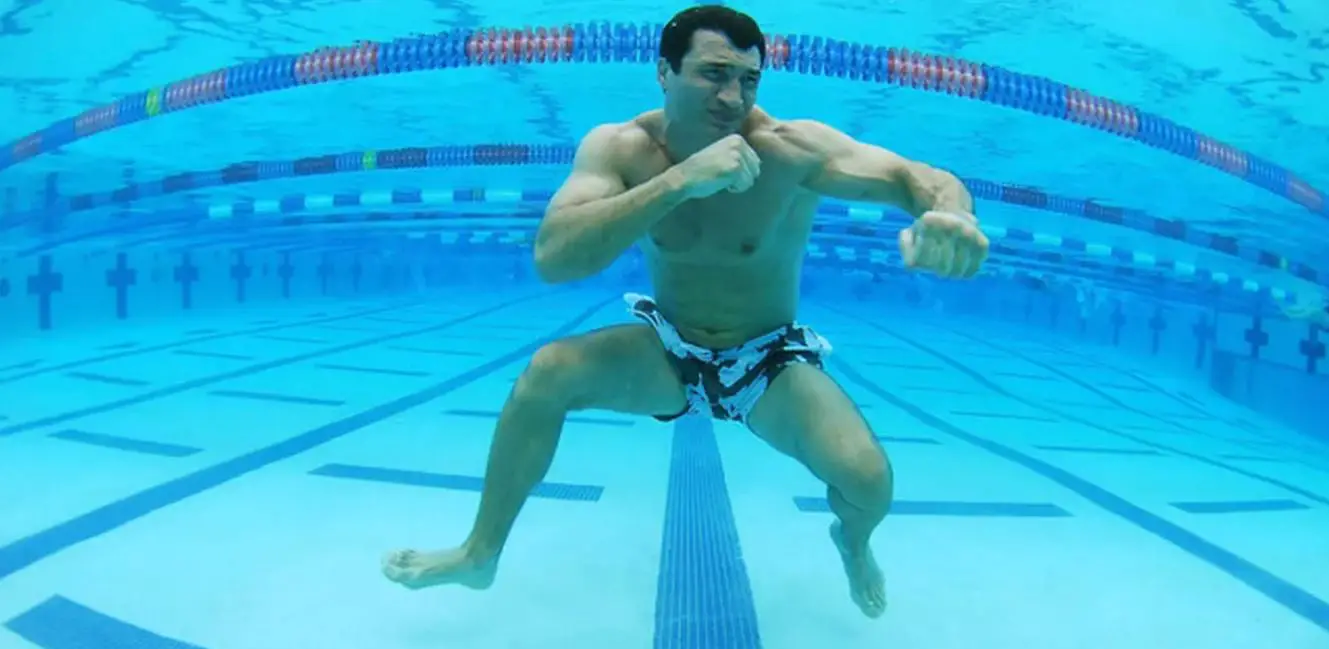 Wlad Swimming