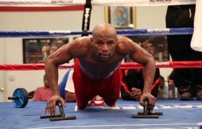 Mayweather Weighted Push Up